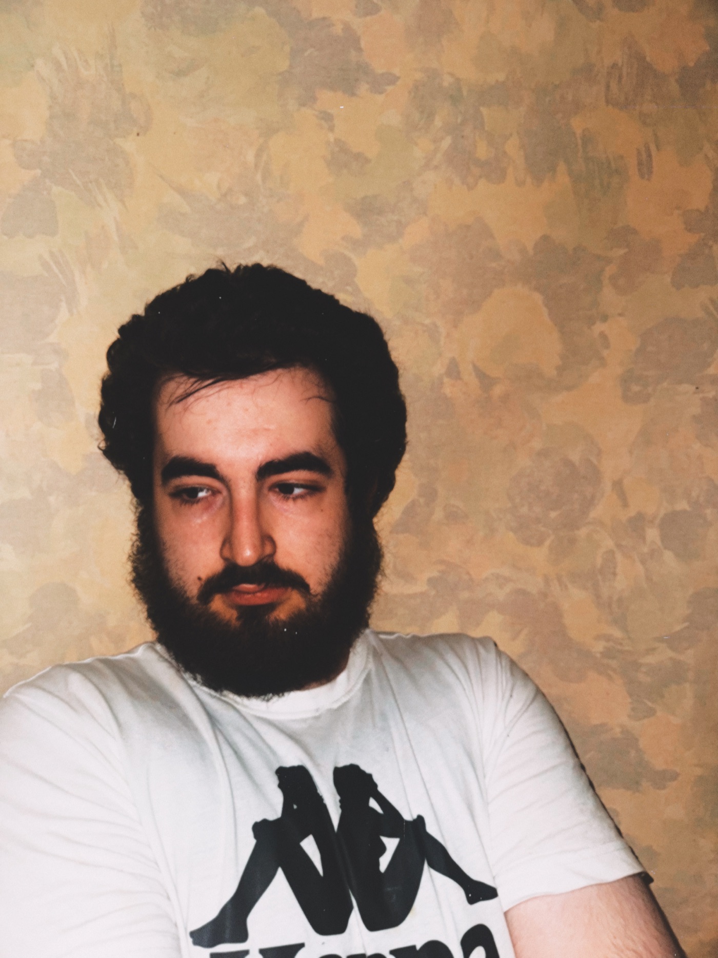 Porträt von Dennis Guttmann.